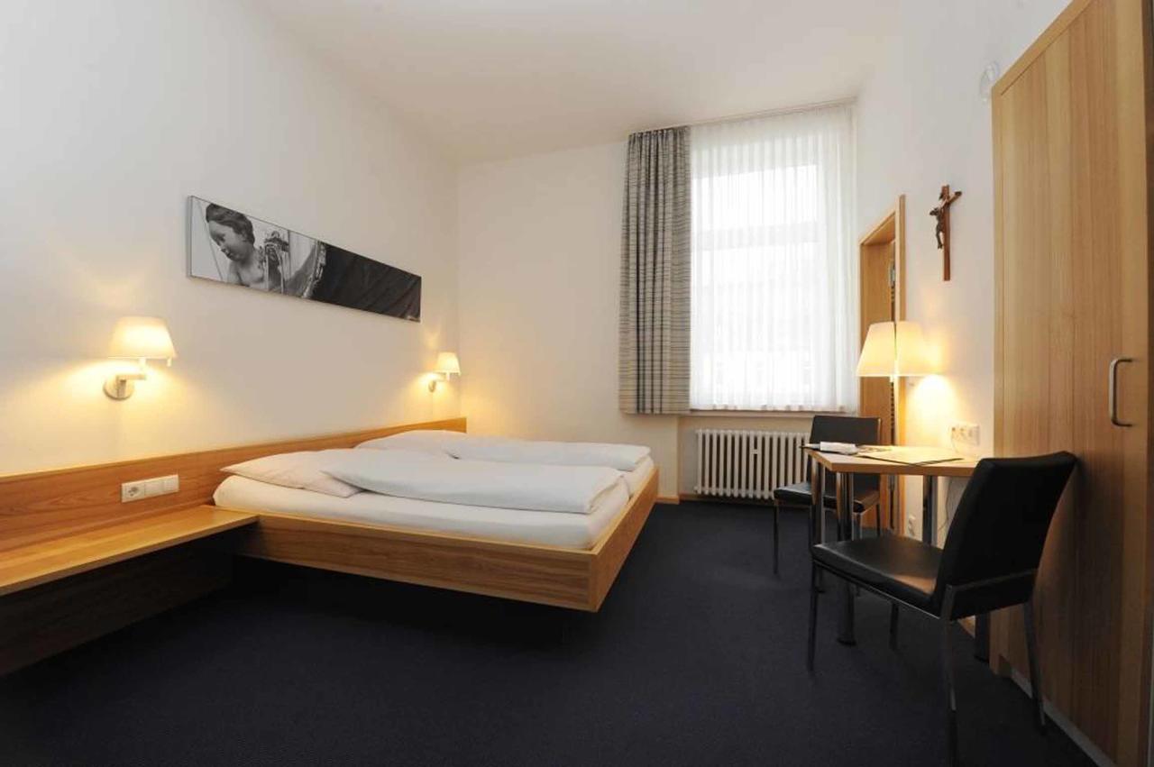 Hotel Bildungshäuser Vierzehnheiligen Bad Staffelstein Exterior foto